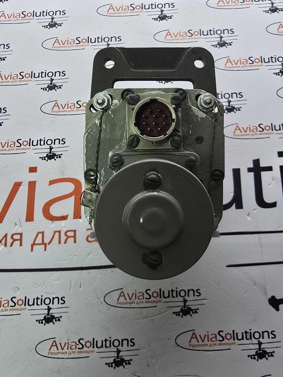 Механизм привода крана МПК-32А